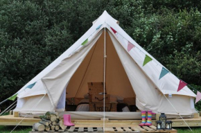 Immaculate and cosy Bell tent in Shaftesbury UK
